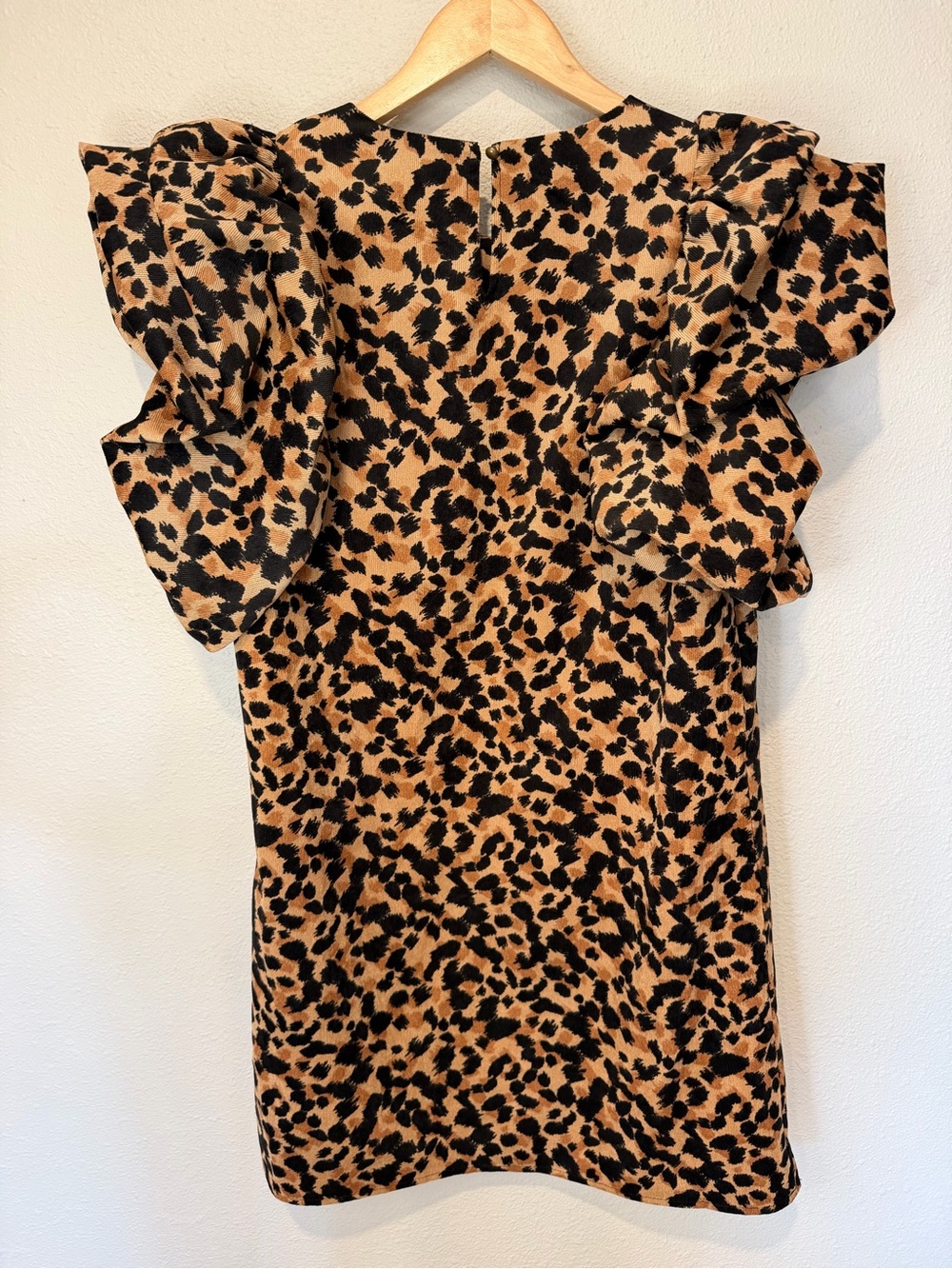 THML Leopard Print Ruffle Sleeve Shift Dress - Picture 8 of 12
